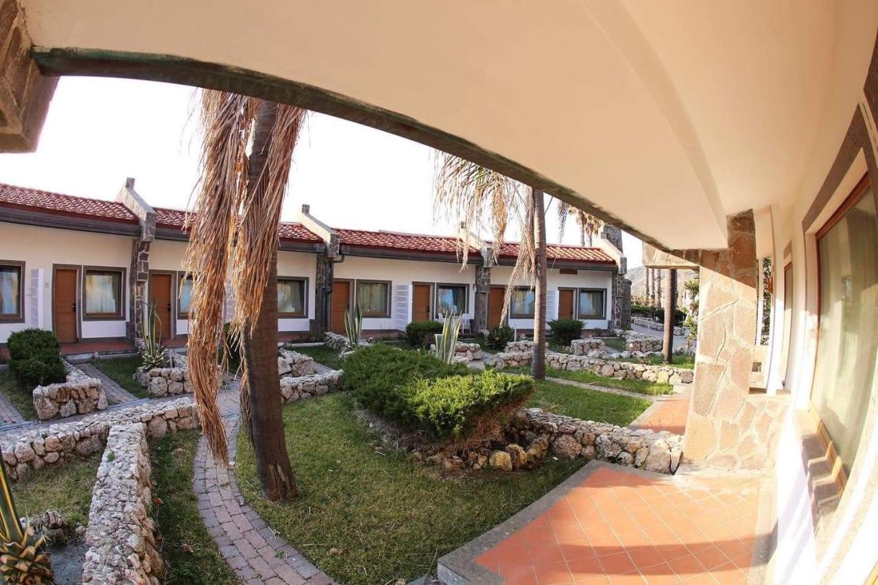 Le Mandrelle Beach Resort Campora San Giovanni Eksteriør bilde